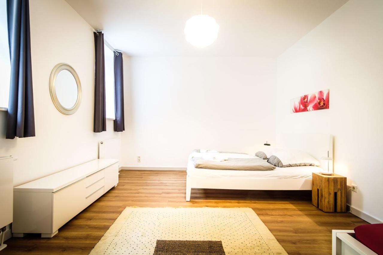 Wunderschoene Wohnung In Sanierter Villa! Incl Wifi Dresda Exterior foto